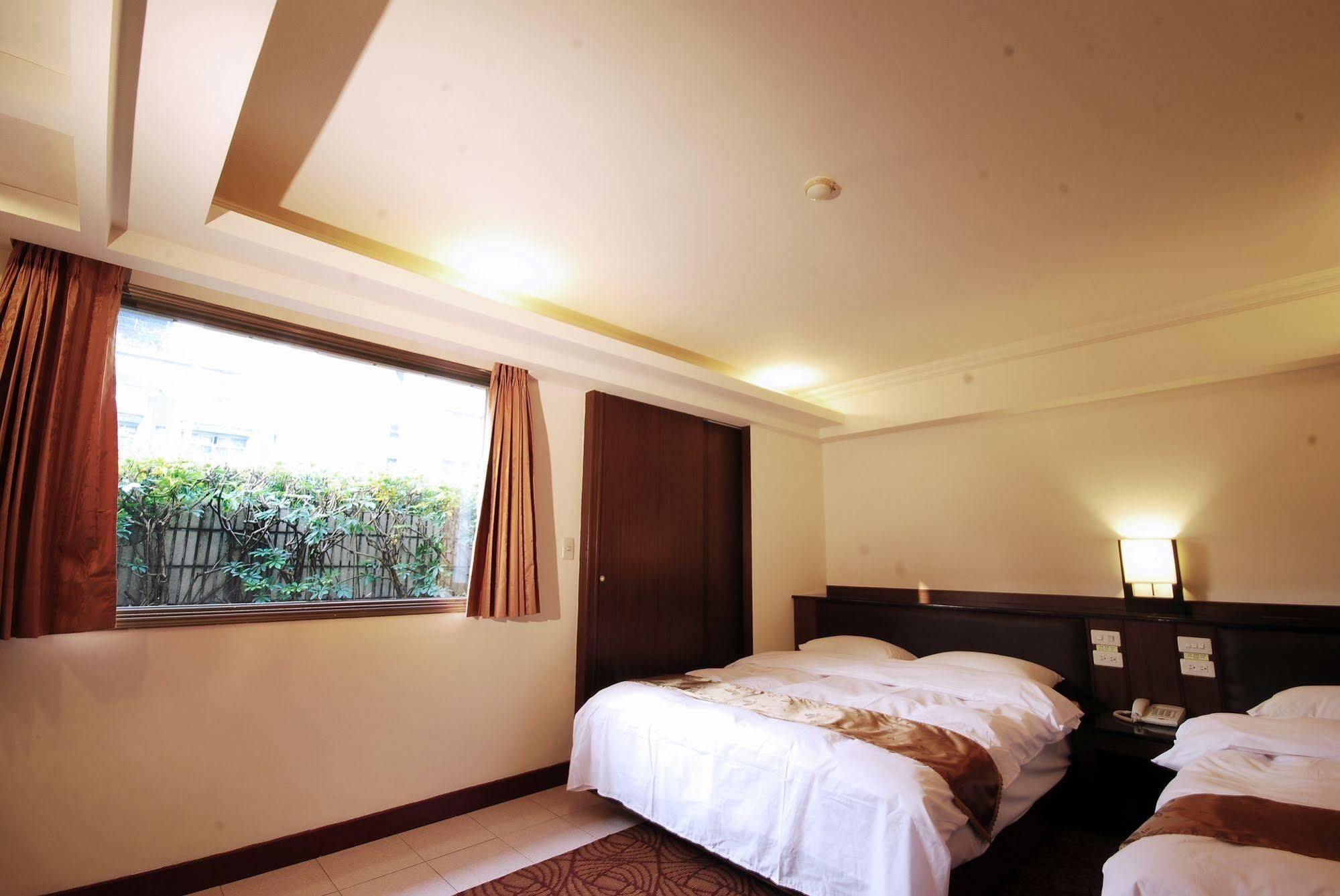 The Enterpriser Hotel Taichung Eksteriør bilde