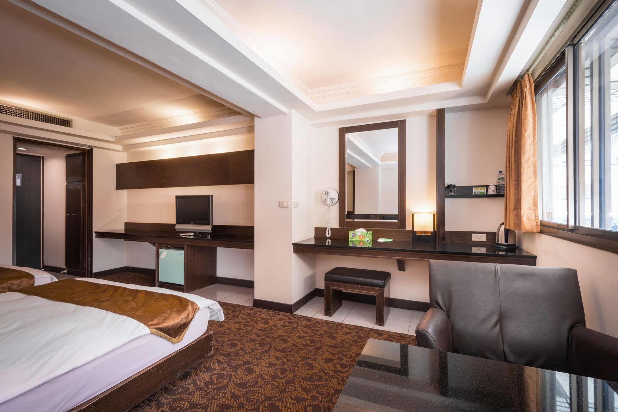 The Enterpriser Hotel Taichung Eksteriør bilde